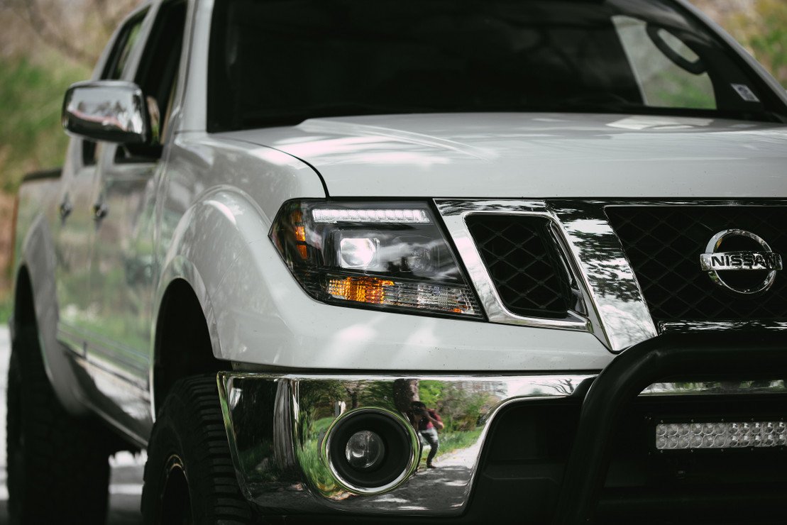 Morimoto XB HYBRID HEADLIGHTS NISSAN FRONTIER (09-20) - Image 2